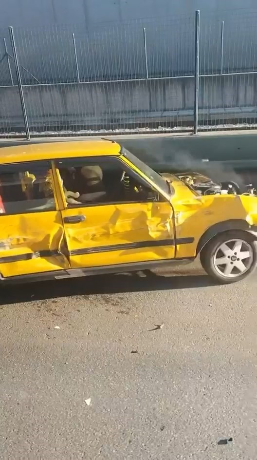 alkollu surucu direksiyon hakimiyetini kaybetti bariyerlere carpti 1 ckbPa8W6