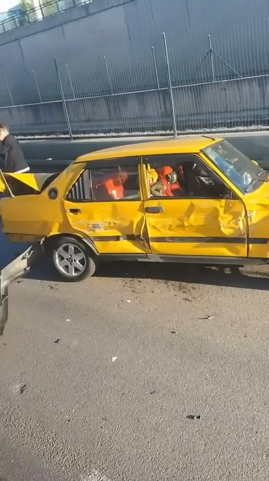 alkollu surucu direksiyon hakimiyetini kaybetti bariyerlere carpti 2 CWFb2LLJ