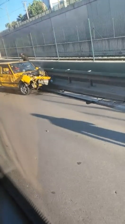 alkollu surucu direksiyon hakimiyetini kaybetti bariyerlere carpti 3 JXcgk8tp