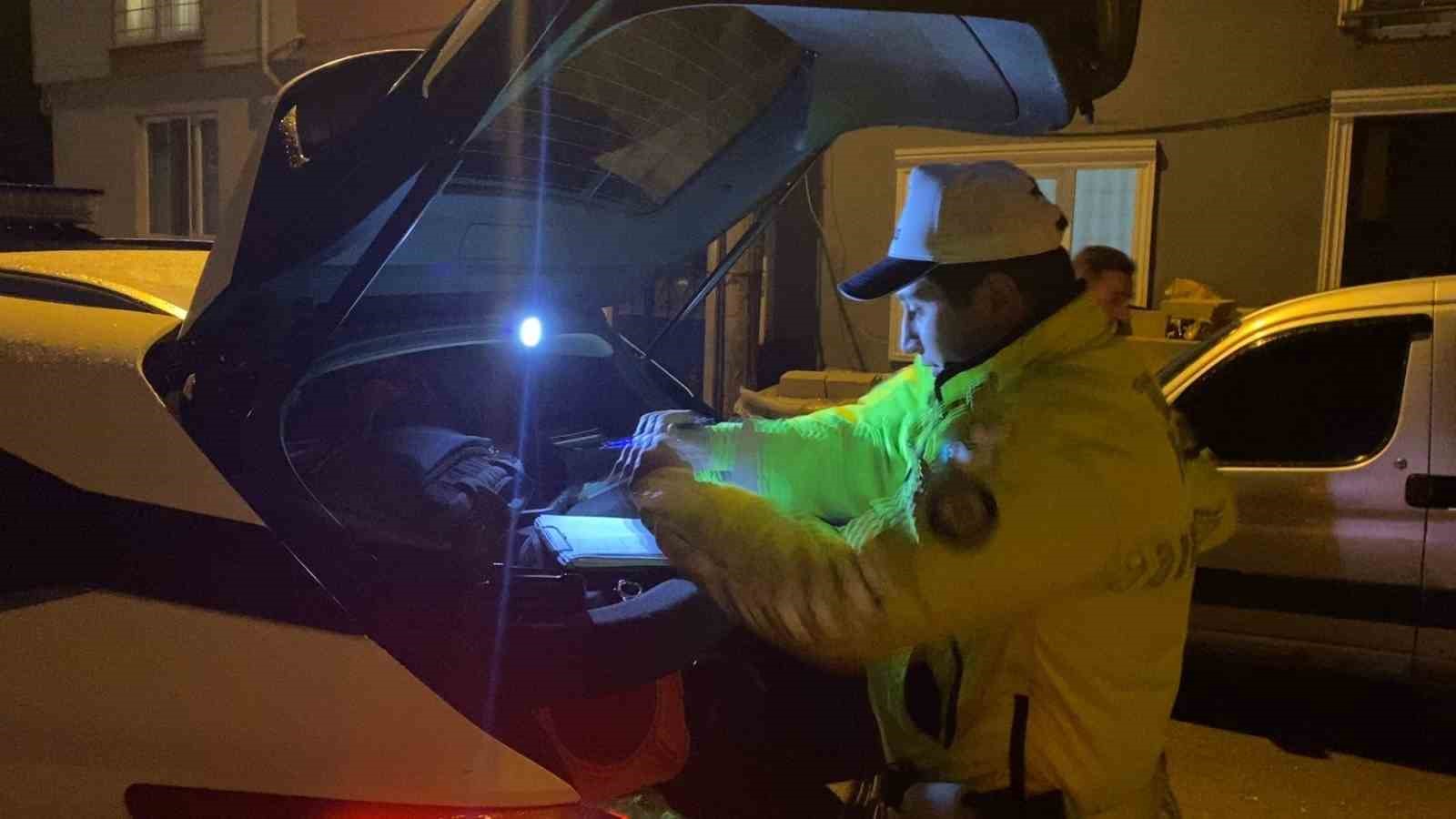 alkollu surucu dur ikazina uymadi cikmaz sokakta yakalandi 0 1vMnmKvy