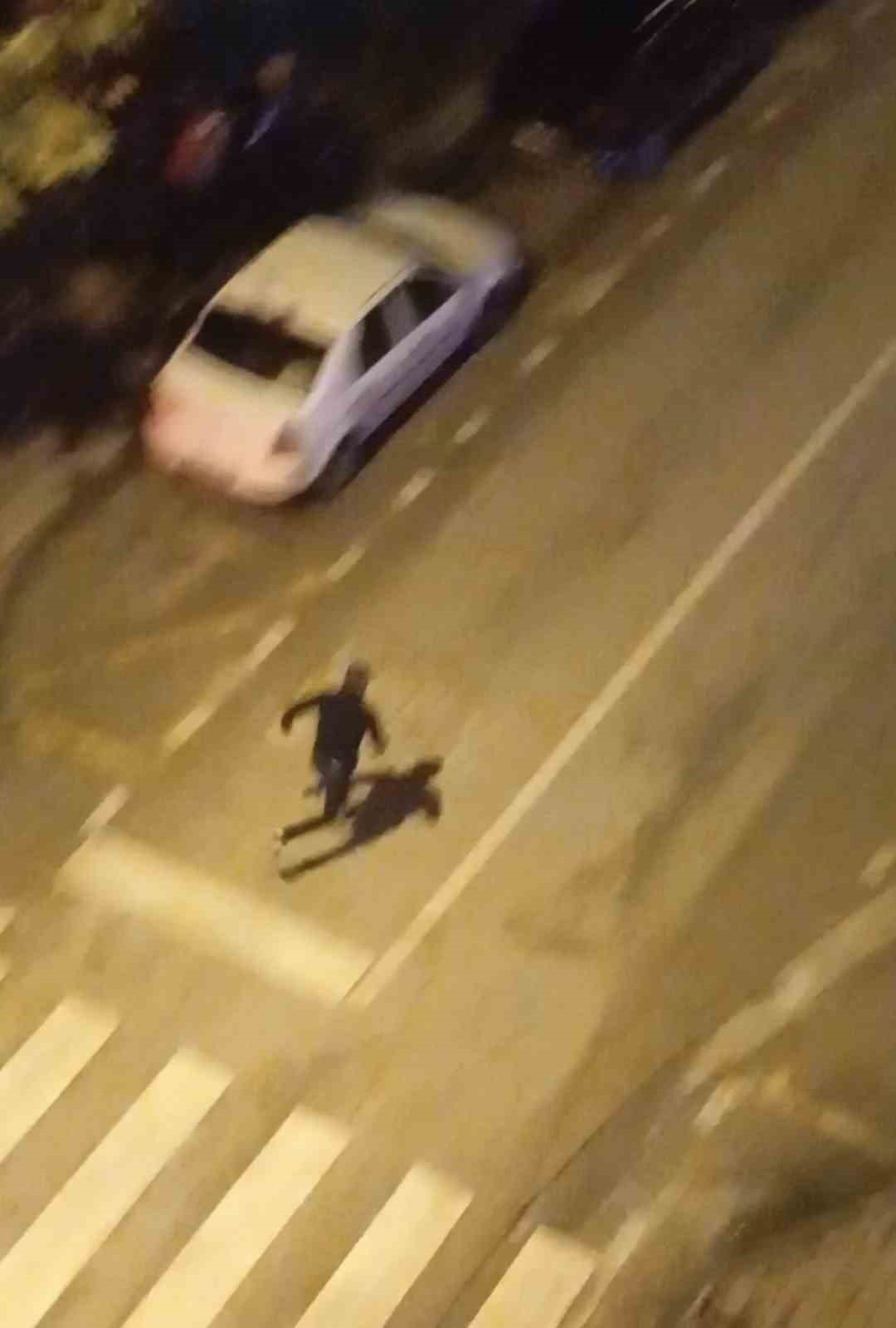 alkollu surucu once aracla sonra kosarak kacti polis havaya defalarca ates acti yine durmadi 4yymU4pR