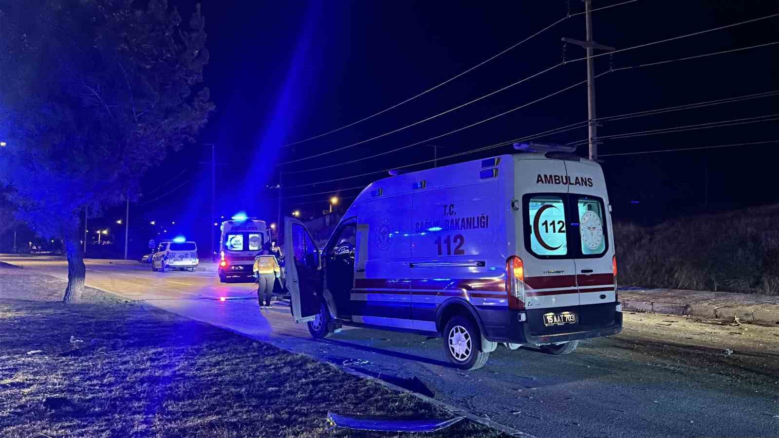 alkollu surucu ortaligi savas alanina cevirdi 2 yarali 10 tRh8JmIA