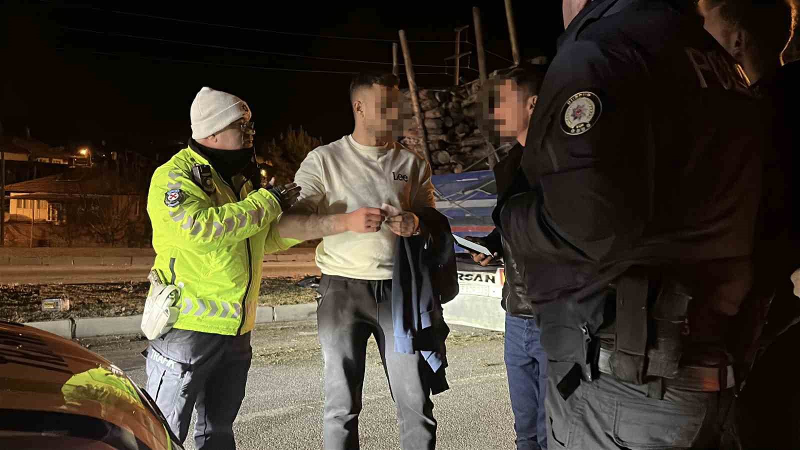 alkollu surucu ortaligi savas alanina cevirdi 2 yarali 3 4zpAzrCV
