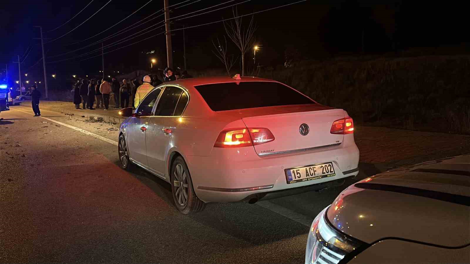 alkollu surucu ortaligi savas alanina cevirdi 2 yarali 4 6NaAmdLB