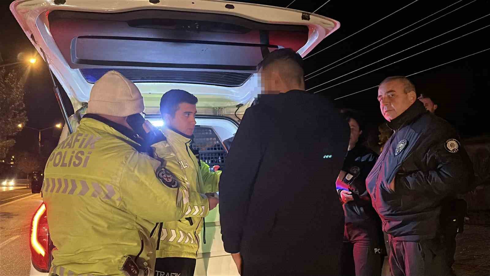 alkollu surucu ortaligi savas alanina cevirdi 2 yarali 6