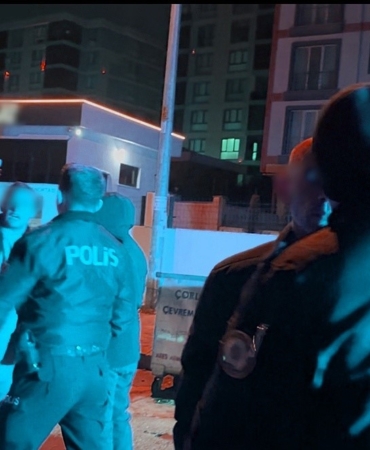 alkollu-surucu-ve-yolcudan-muhabire-tepki-o-telefonu-kirarim-7XaOV2Fx.jpg
