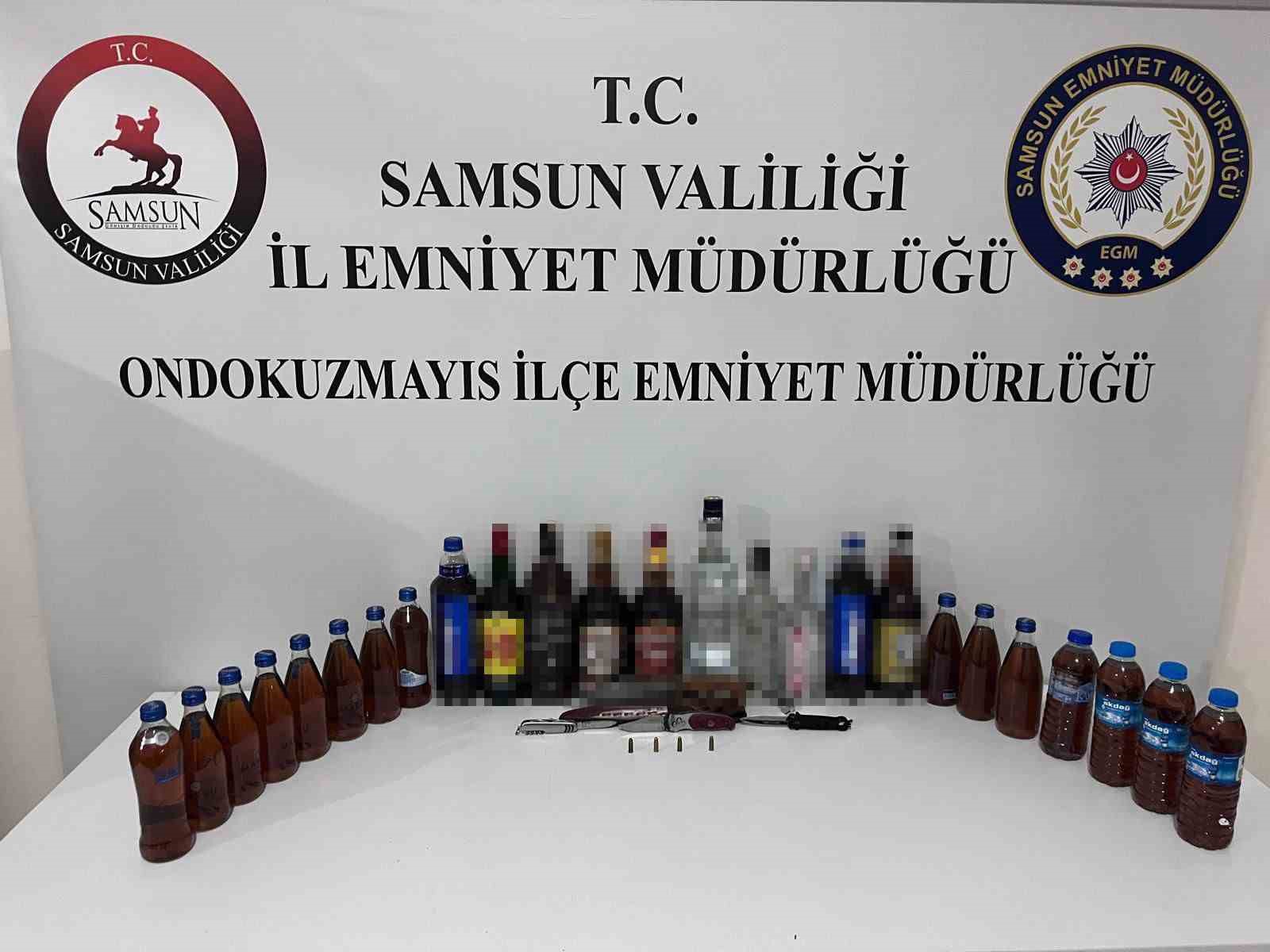 alkollu surucunun aracindan sahte icki cikti 0 Qyn8JPJl
