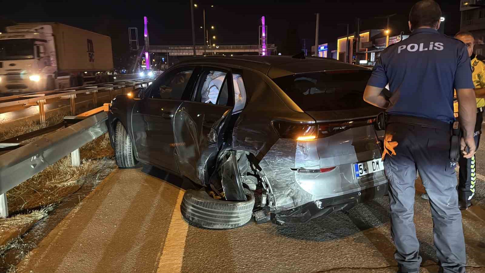 alkollu surucunun karistigi kazada 4 kisi yaralandi 2 dBAAWHpJ