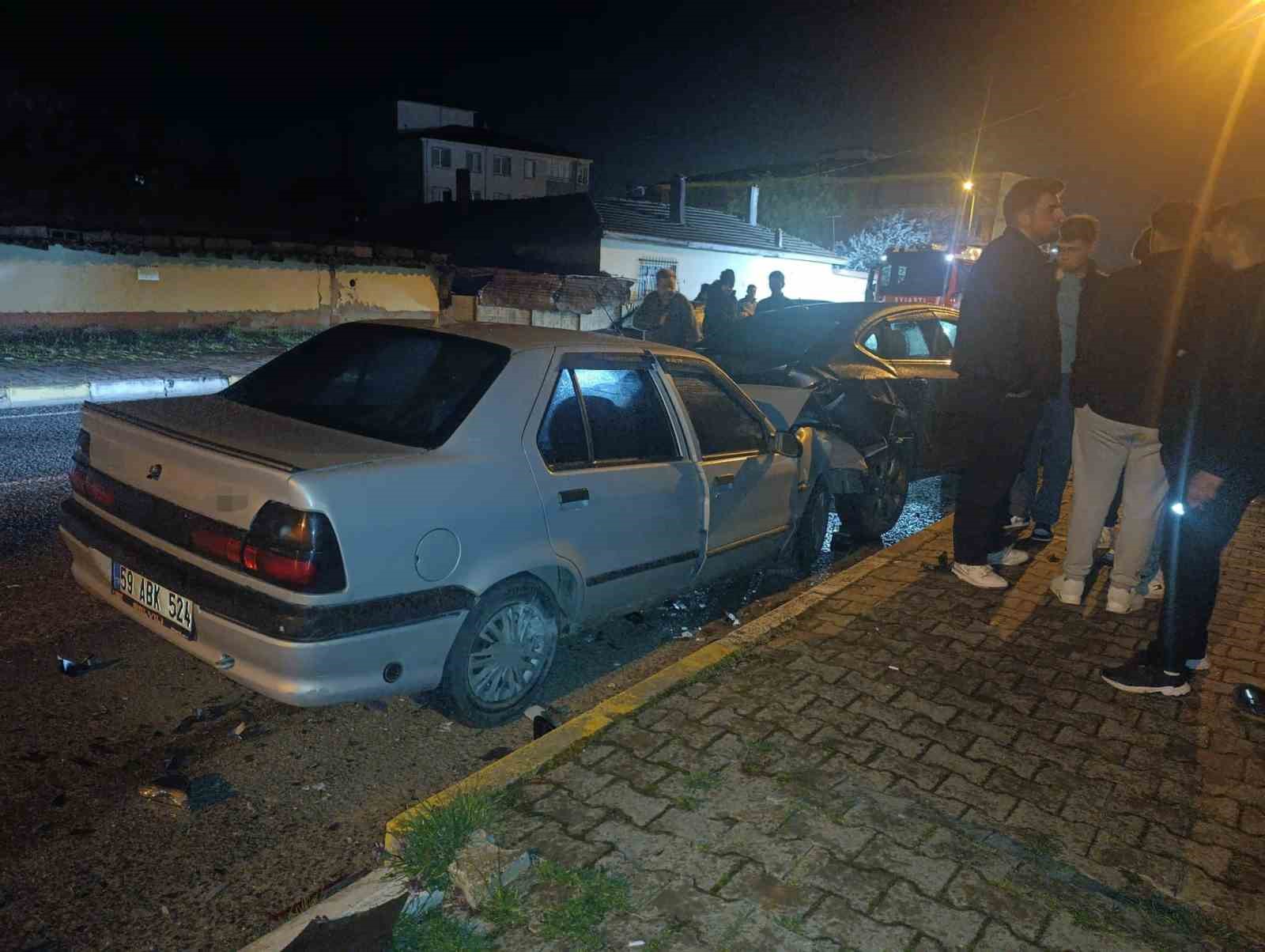 alkollu ve ehliyetsiz surucu dehset sacti 2 yarali 2 5dySprvE