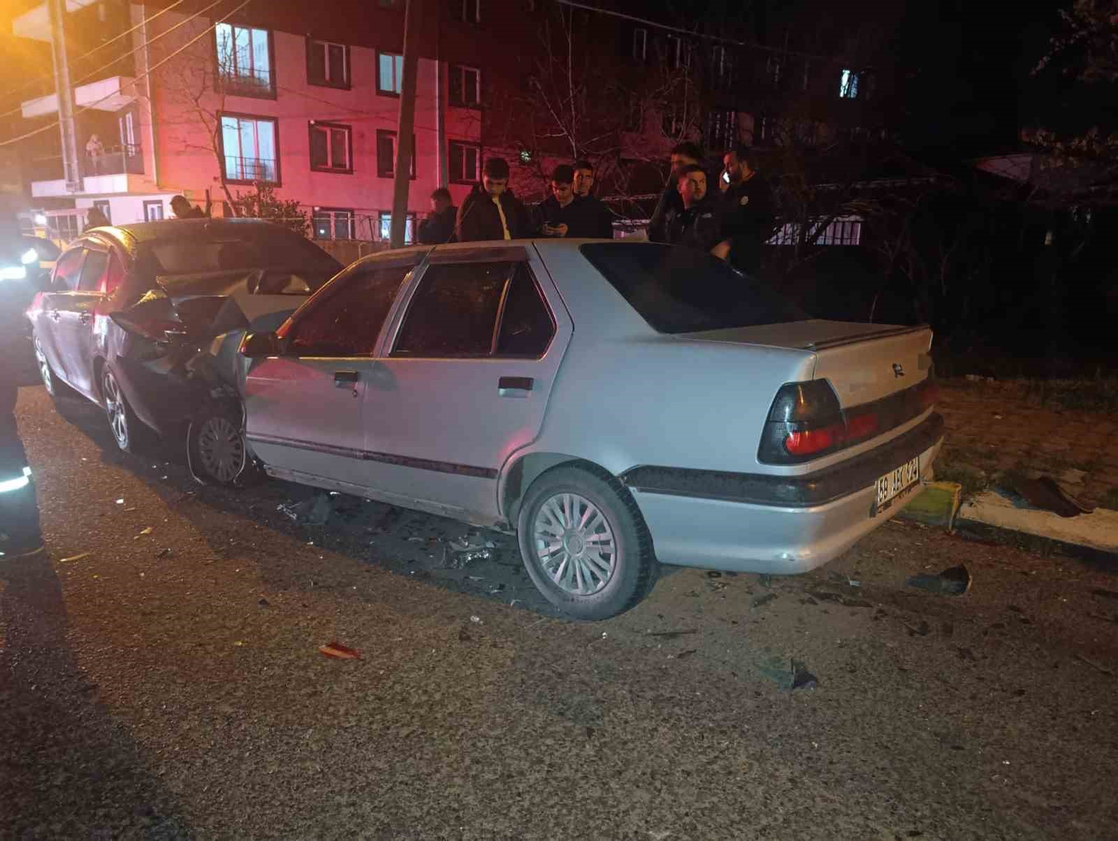 alkollu ve ehliyetsiz surucu dehset sacti 2 yarali 3 ZQ6MVjBh