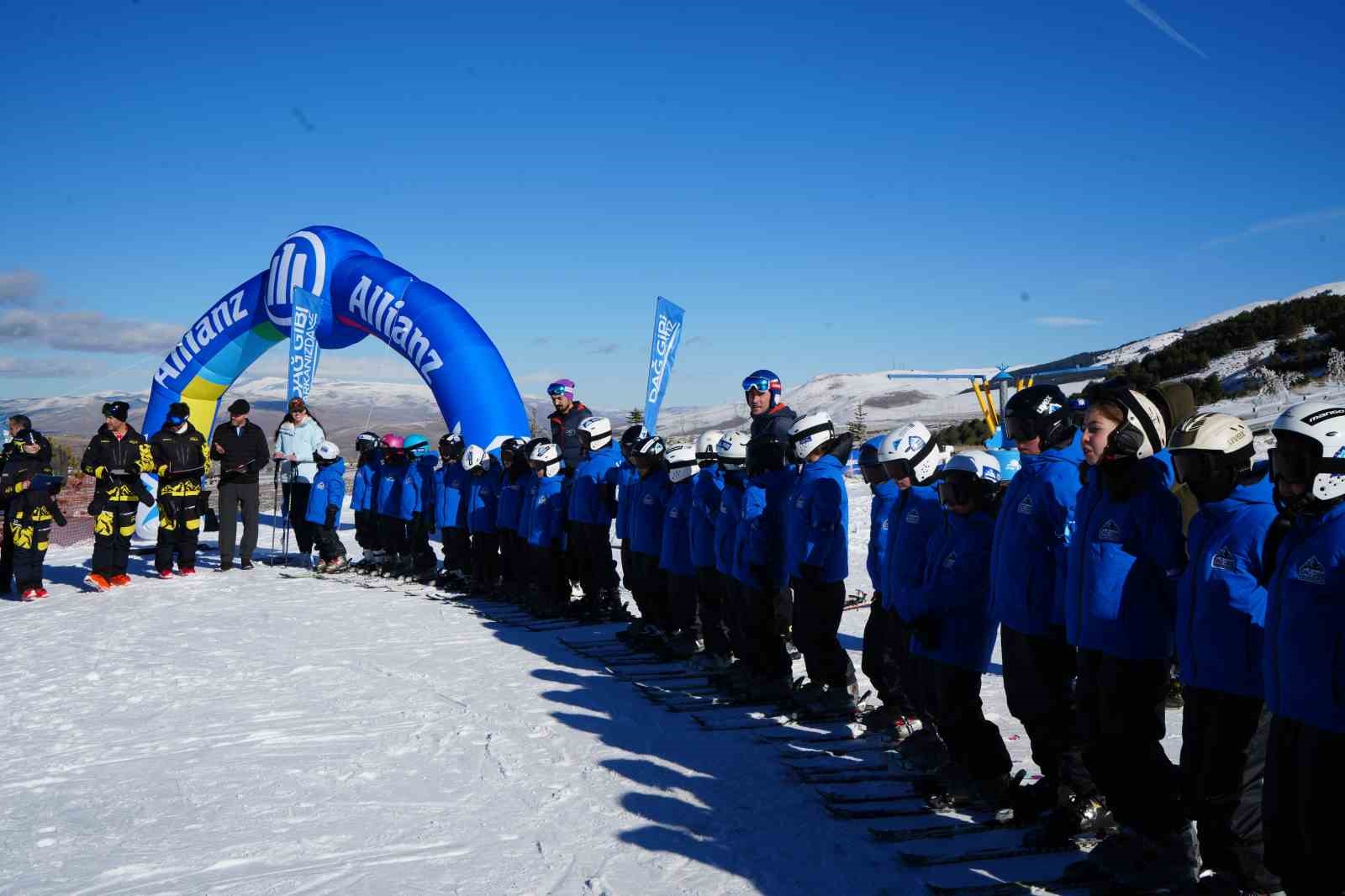 allianz turkiye dag gibi arkanizdayiz projesiyle palandokende kiz cocuklarini kayak sporuyla tanistirdi 8 uIHRiwNl