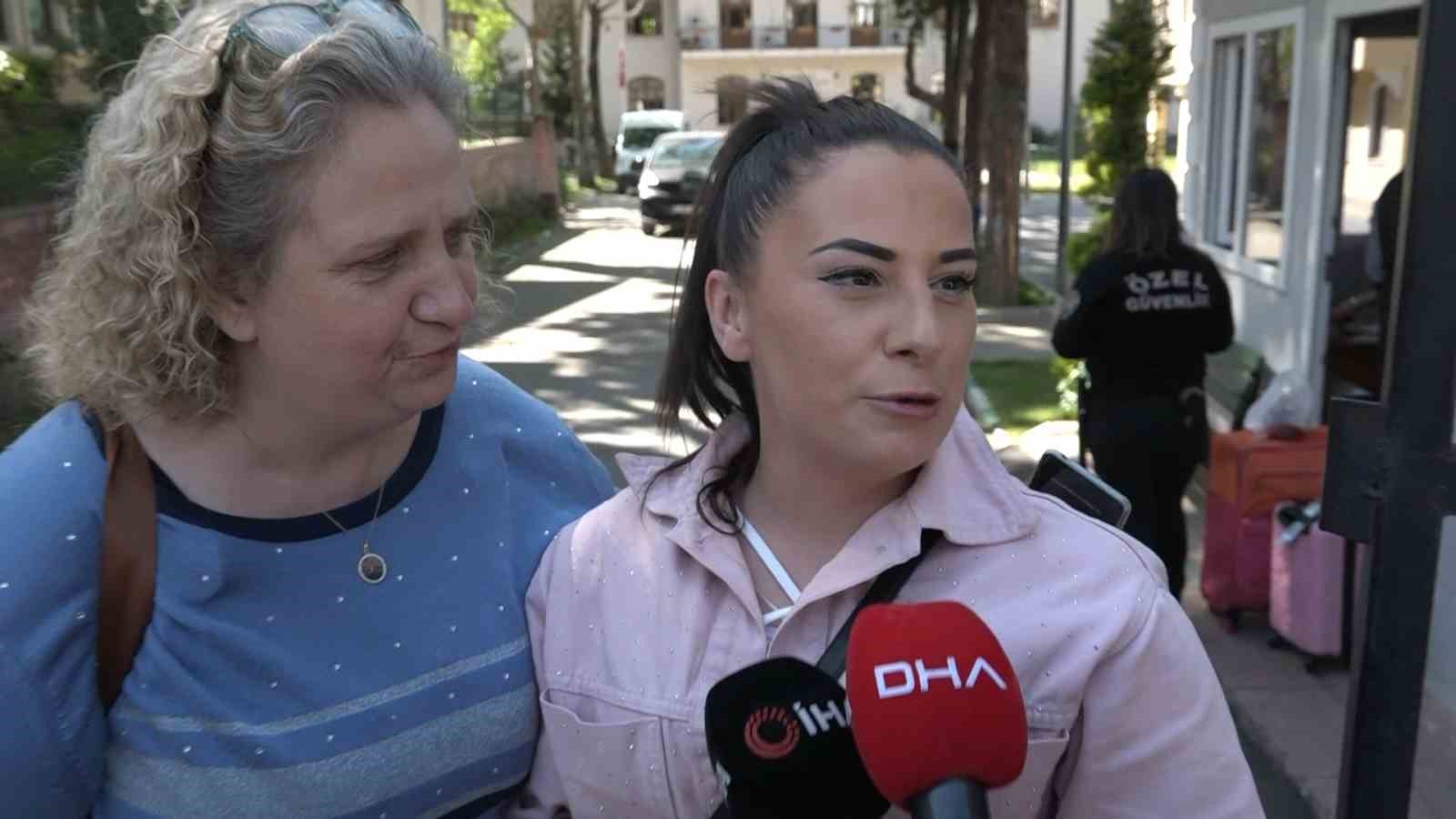 alman anne nazara geldi 6 JwXNeBO7