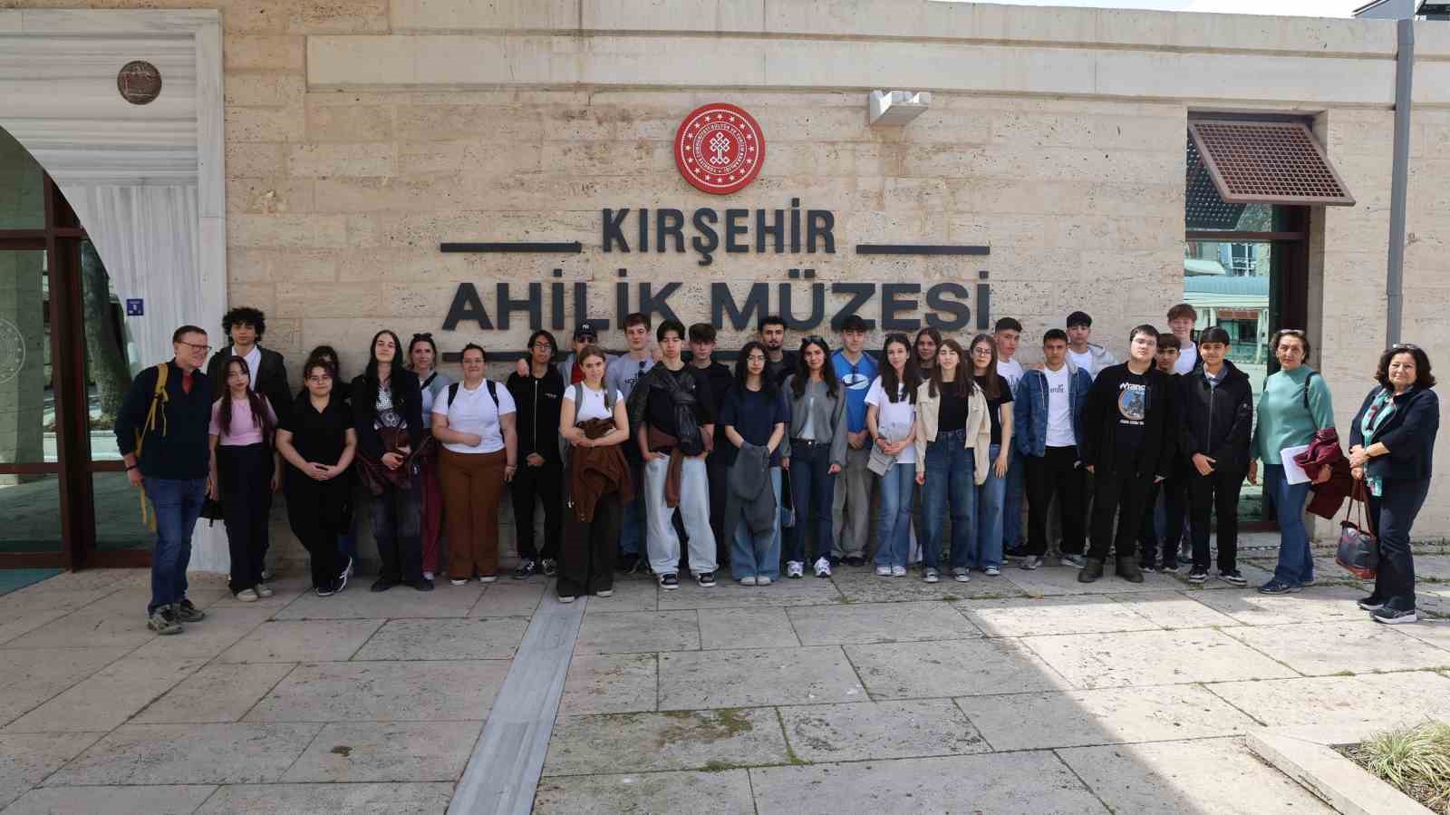 alman ogrenciler ahilik kulturunu kirsehirde tanidi 3 Dwg29vOq