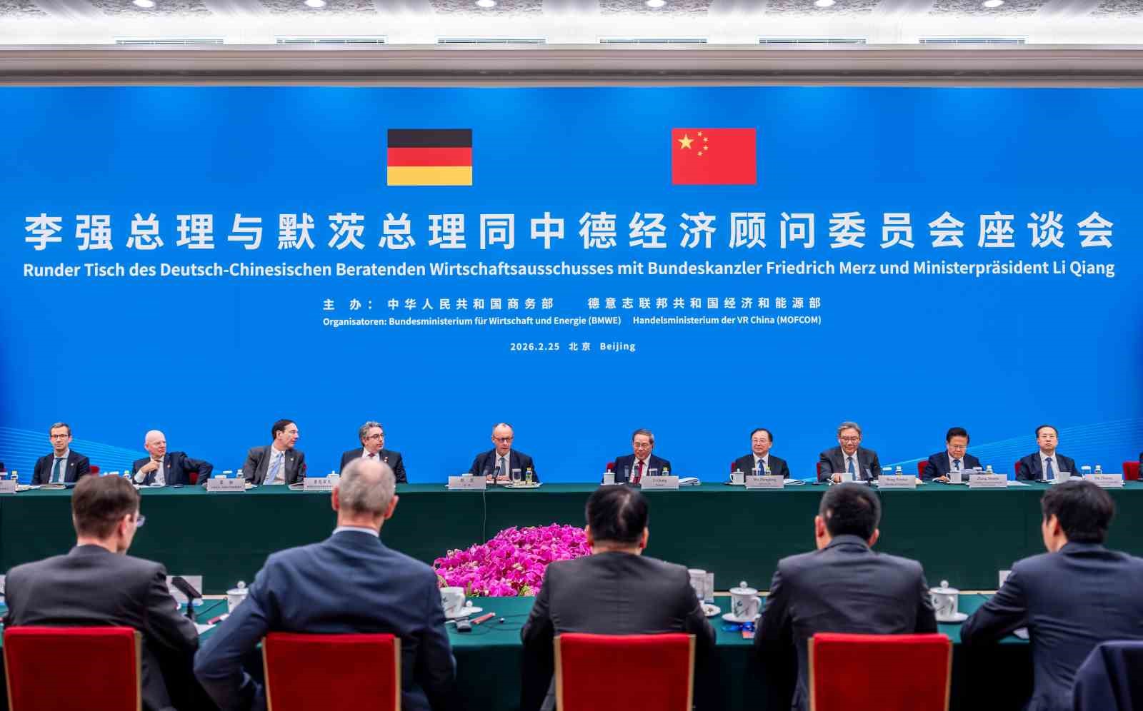 almanya basbakani merz cinli lider xi ile bir araya geldi 4 C4IHXNin