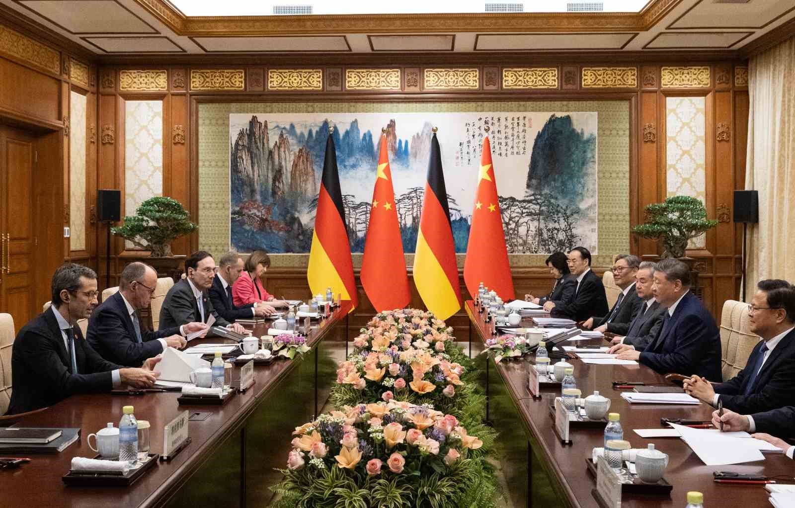 almanya basbakani merz cinli lider xi ile bir araya geldi 5 emtgvaNM