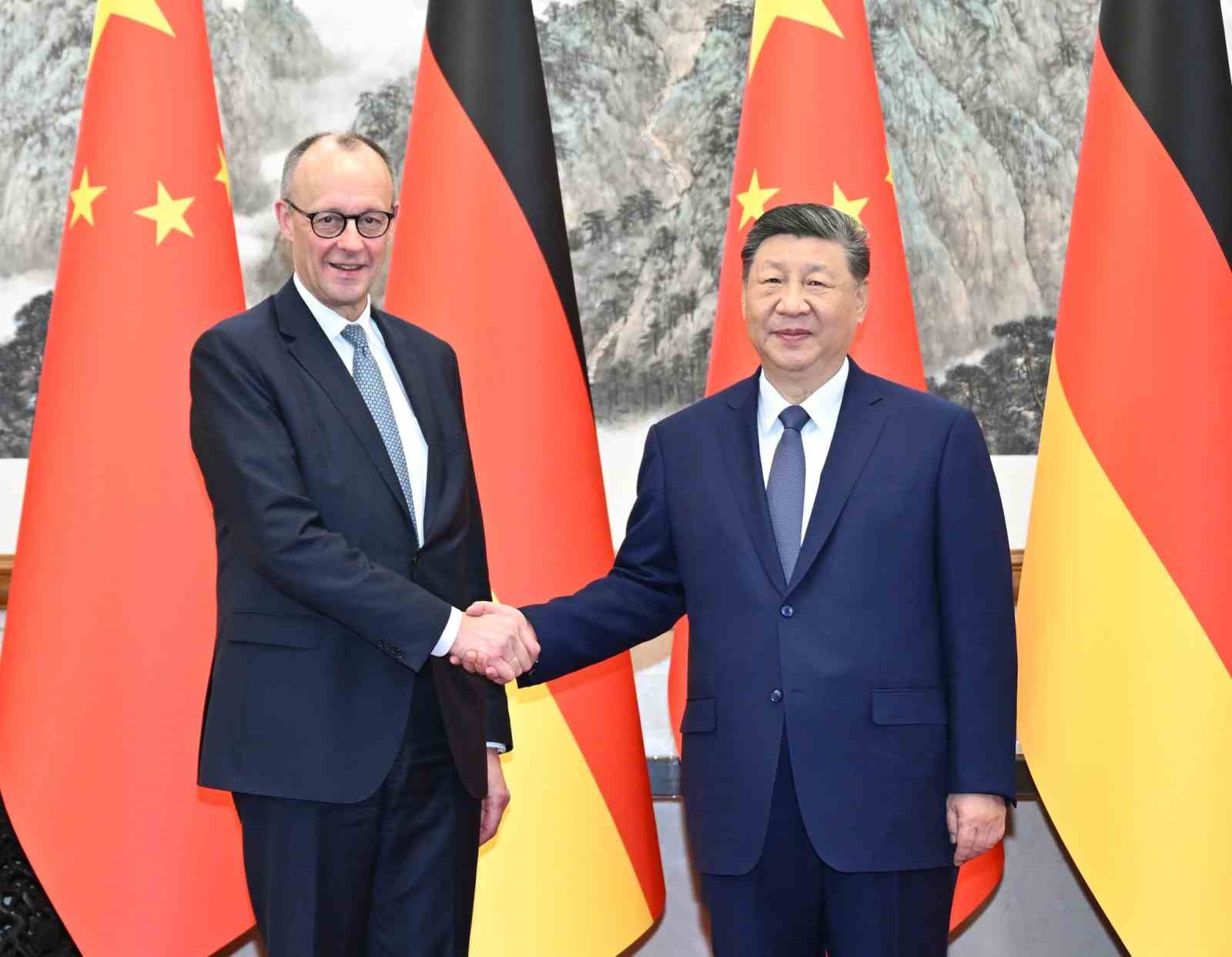 almanya basbakani merz cinli lider xi ile bir araya geldi 8 A3es1fwz
