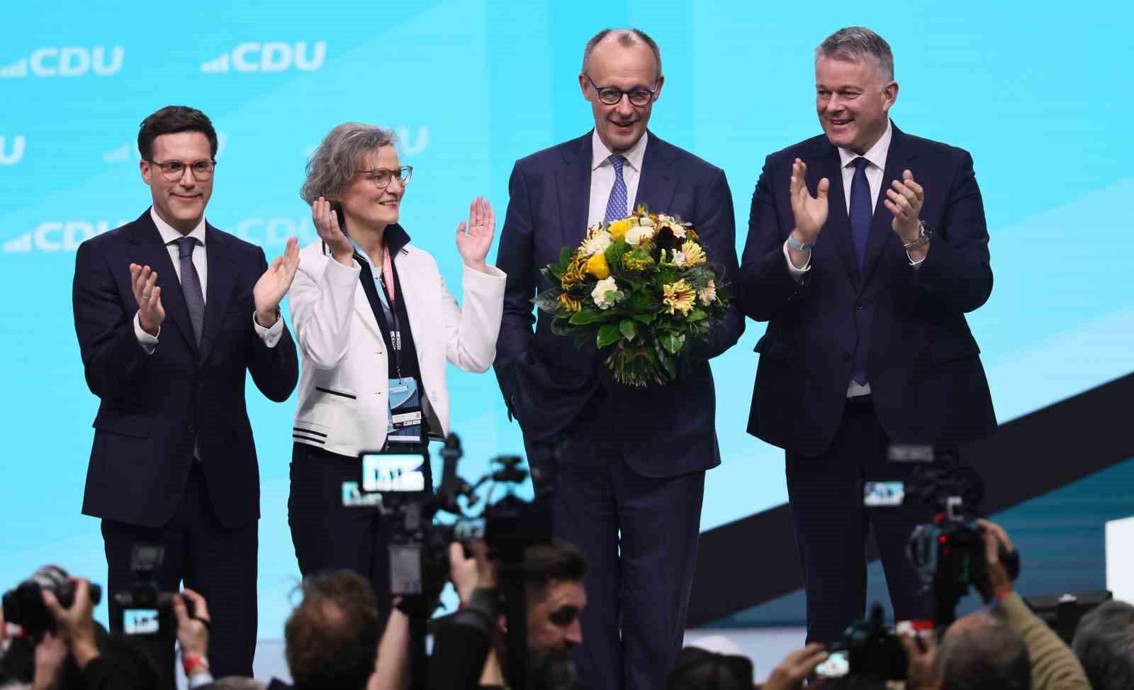 almanya basbakani merz yuzde 9117 oyla yeniden cdu partisi genel baskani secildi 2 1RsmkIy5