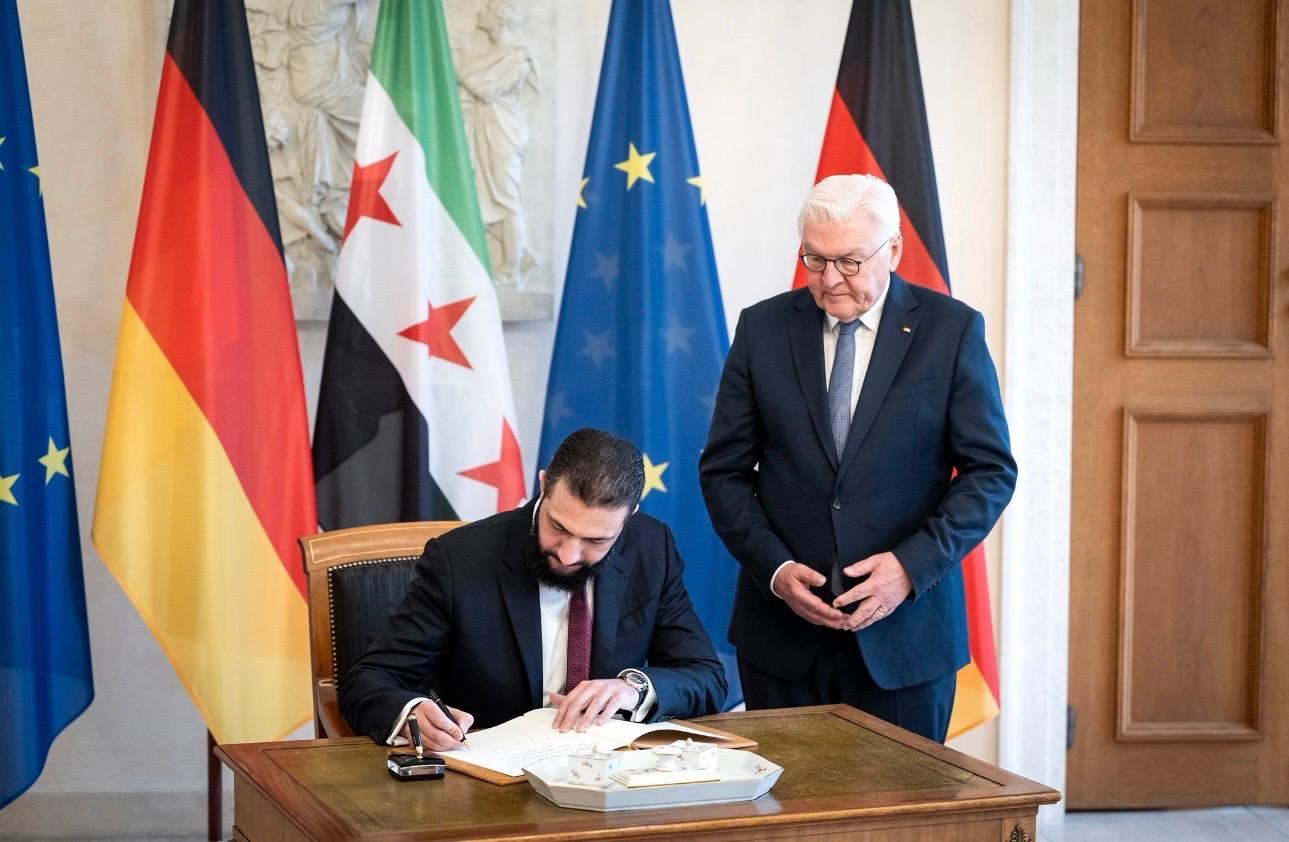 almanya cumhurbaskani steinmeier suriyeli mevkidasi es sara ile gorustu 1 ImDHC22E
