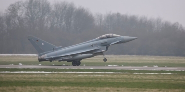 almanya-polonyaya-yaklasik-150-asker-ve-eurofighter-savas-ucagi-konuslandirdi-S7wSEWZs.jpg