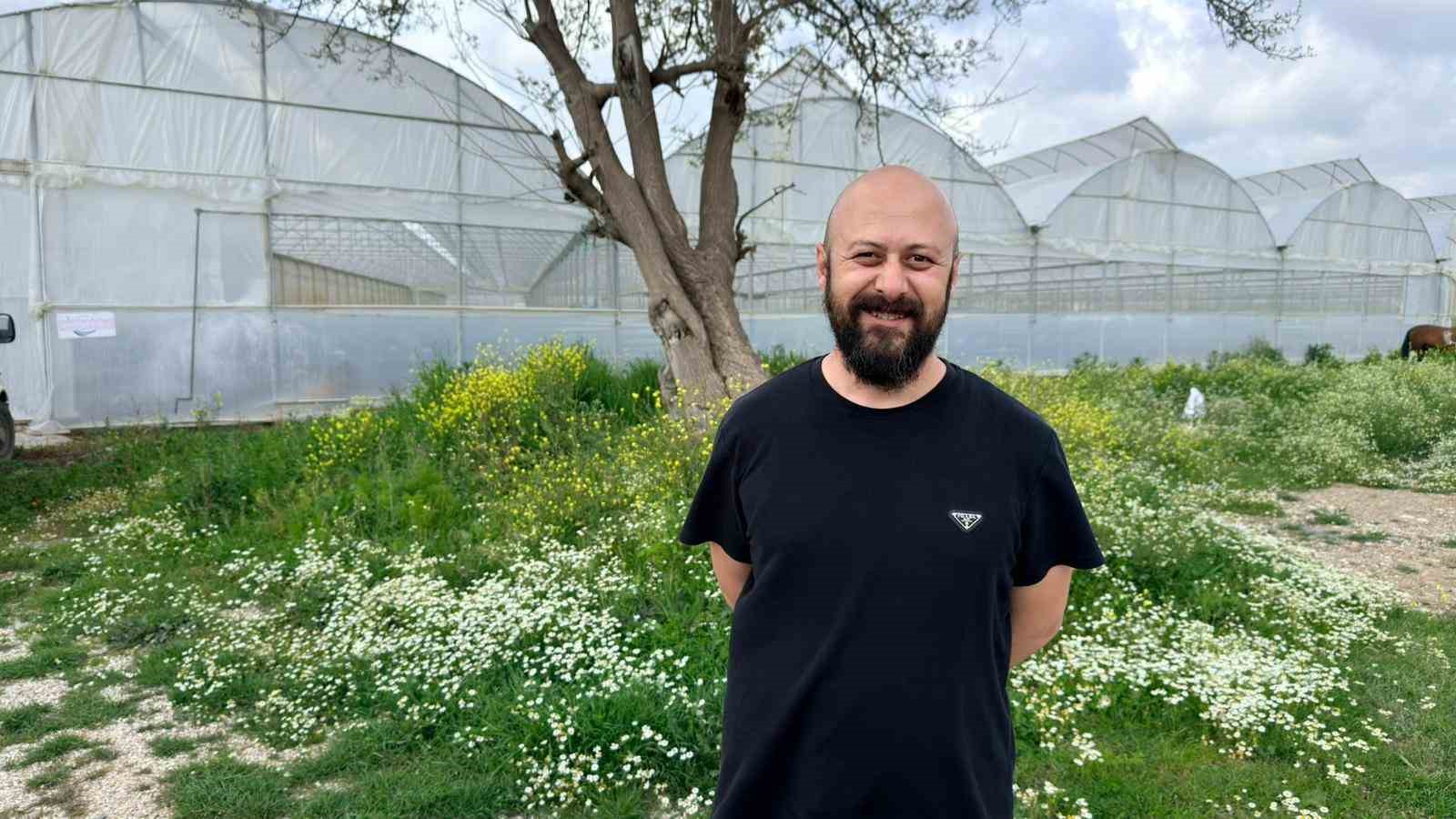 almanyada egitim aldi turkiyede topraksiz basariyi yakaladi hedef 100 ton cilek 1 utSNSNkf