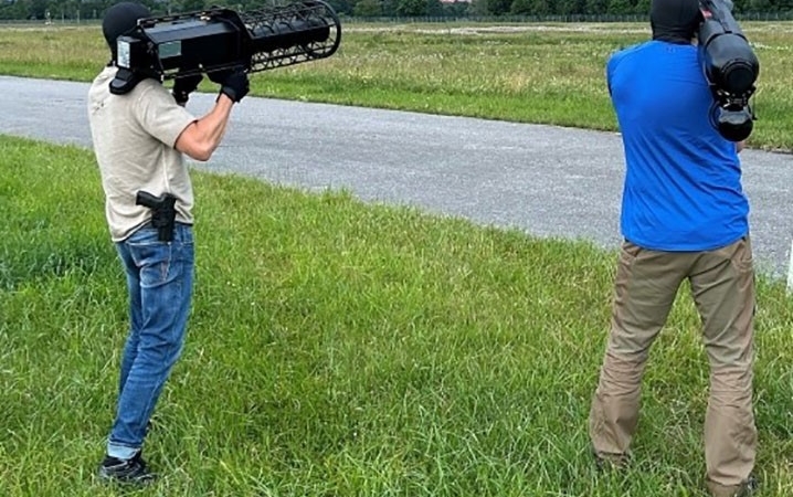 almanyada-havalimanlari-icin-100-milyon-euroluk-dron-savunmasi-RIKkgIxa.jpg
