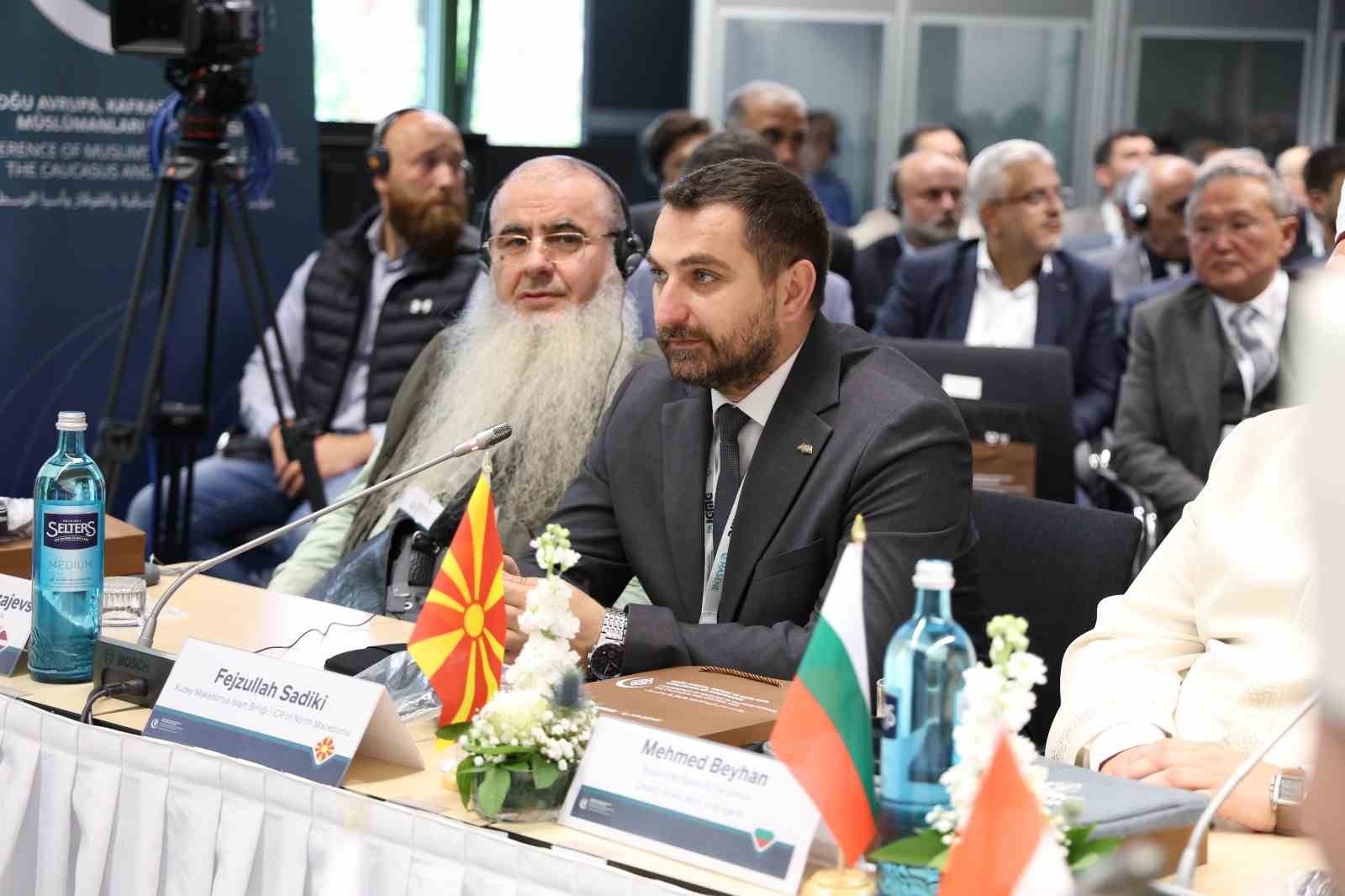Almanya’dan Moğolistan’a Müslüman toplumların gündemi Köln’de ele alındı 25 almanyadan mogolistana musluman toplumlarin gundemi kolnde ele alindi 21 yHJ5A9Gi
