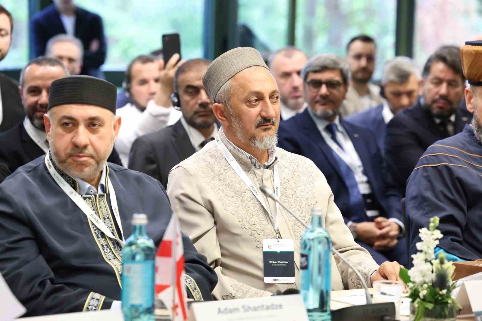 Almanya’dan Moğolistan’a Müslüman toplumların gündemi Köln’de ele alındı 27 almanyadan mogolistana musluman toplumlarin gundemi kolnde ele alindi 23