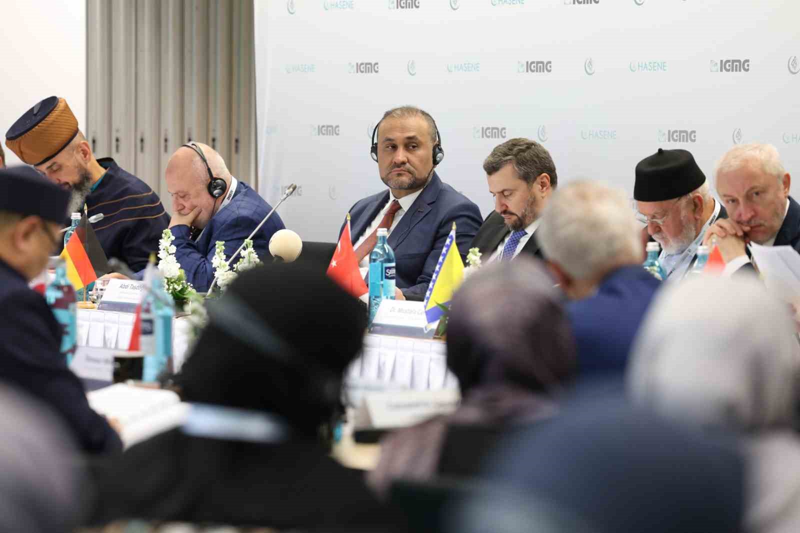 Almanya’dan Moğolistan’a Müslüman toplumların gündemi Köln’de ele alındı 8 almanyadan mogolistana musluman toplumlarin gundemi kolnde ele alindi 4 s95ONYh4