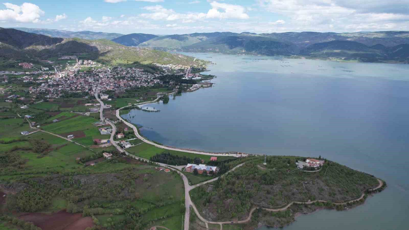 almus barajindaki ada yagislarla birlikte sular altinda kaldi 1