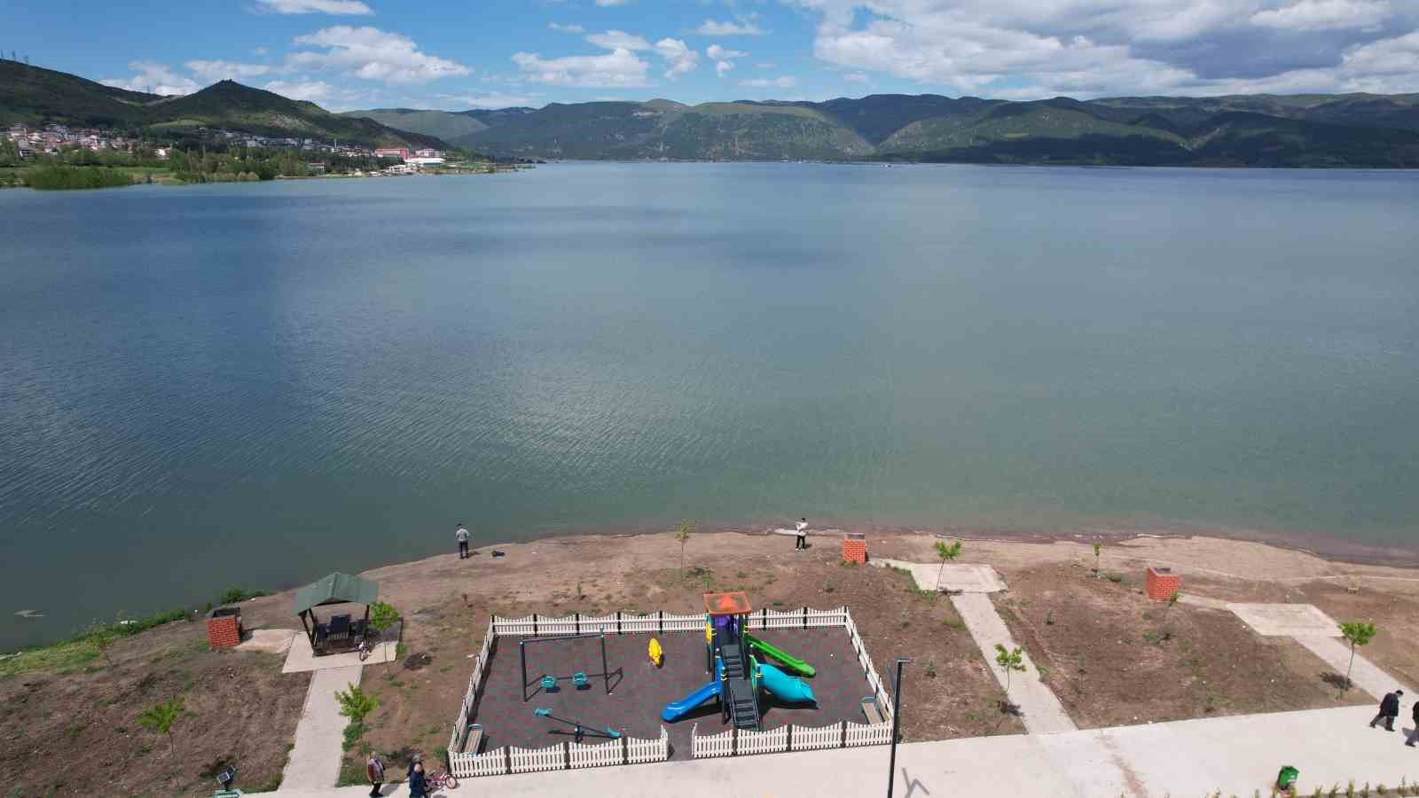almus barajindaki ada yagislarla birlikte sular altinda kaldi 3 NgWaFhHu