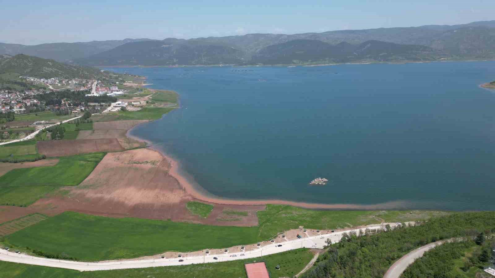 almus barajindaki ada yagislarla birlikte sular altinda kaldi 7 3E1A5ulp
