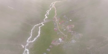 alpleri-andiran-manzarasiyla-dulaga-yaylasi-baharin-renklerine-burundu-O1qlkStG.jpg