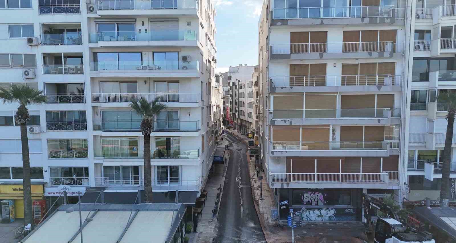 alsancakta altyapisi tamamlanan sokaklar asfaltlaniyor 2 qVBOuh4E