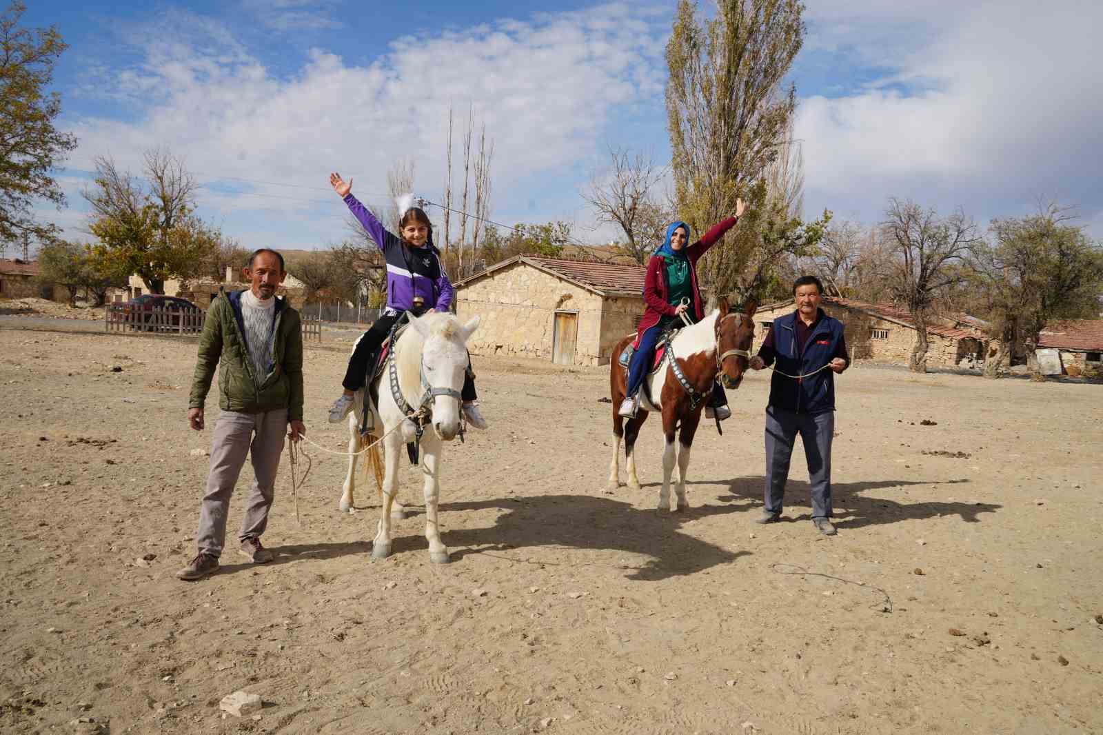 altay koyunde ailem okulum projesiyle kazak kulturu tanitildi 6 AtbBWA3m