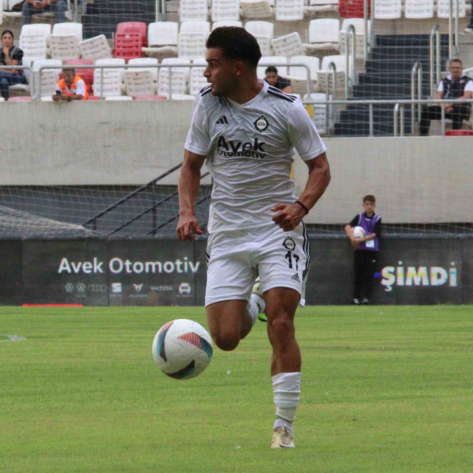 Altay’da Emre Tangeldi, sözleşmesini feshetti 6 altayda emre tangeldi sozlesmesini feshetti 2 Fp2a9itA