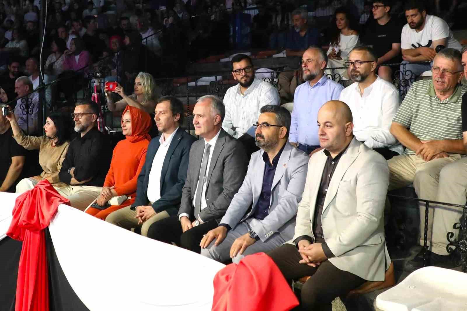 altin mobilya halk danslari yarismasinda heyecan basladi 0 jD8ZQvg8