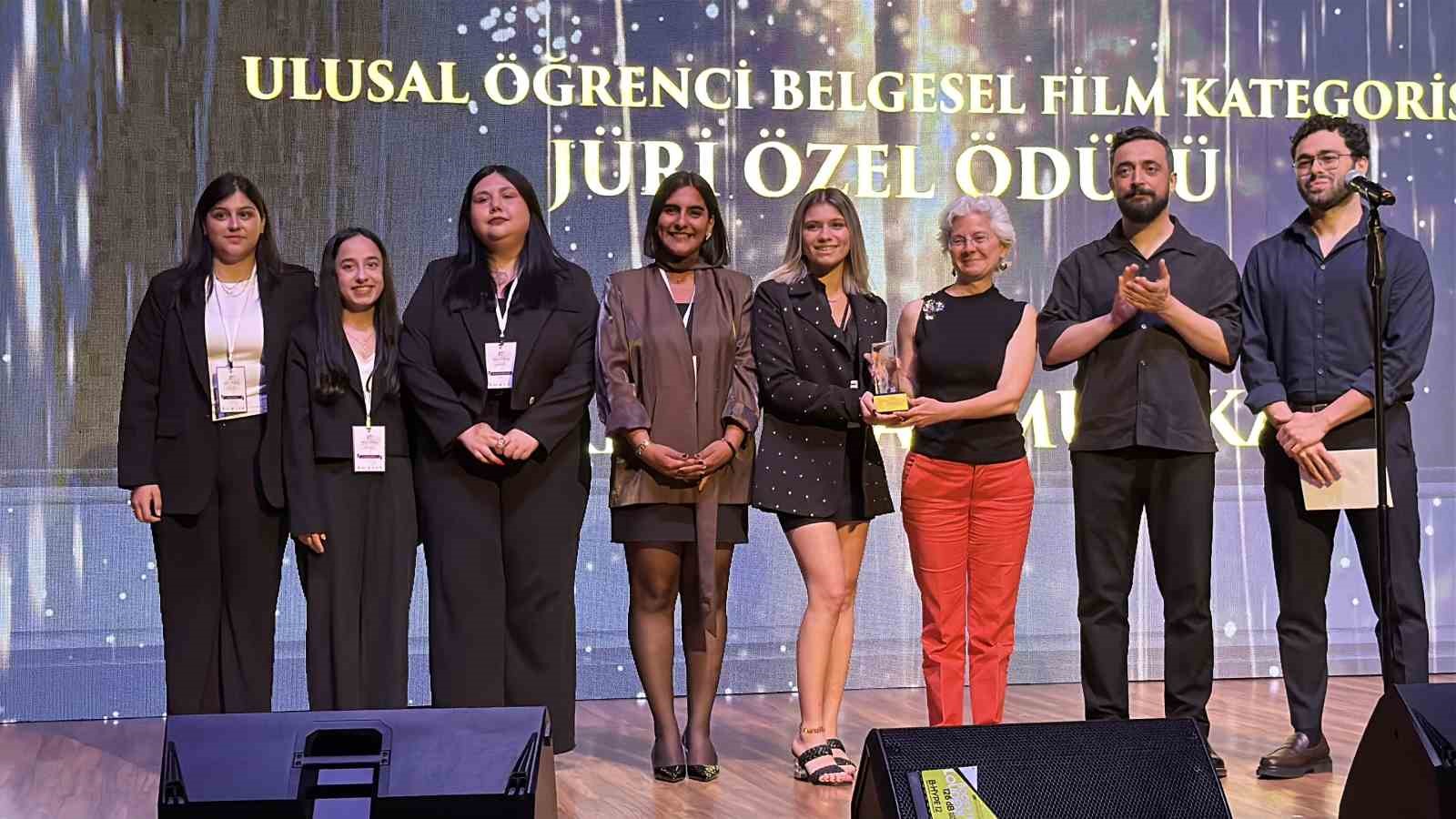 Altın Safran’da en iyi belgesel "Roman Gibi" oldu 12 altin safranda en iyi belgesel roman gibi oldu 8 dINWtkKR