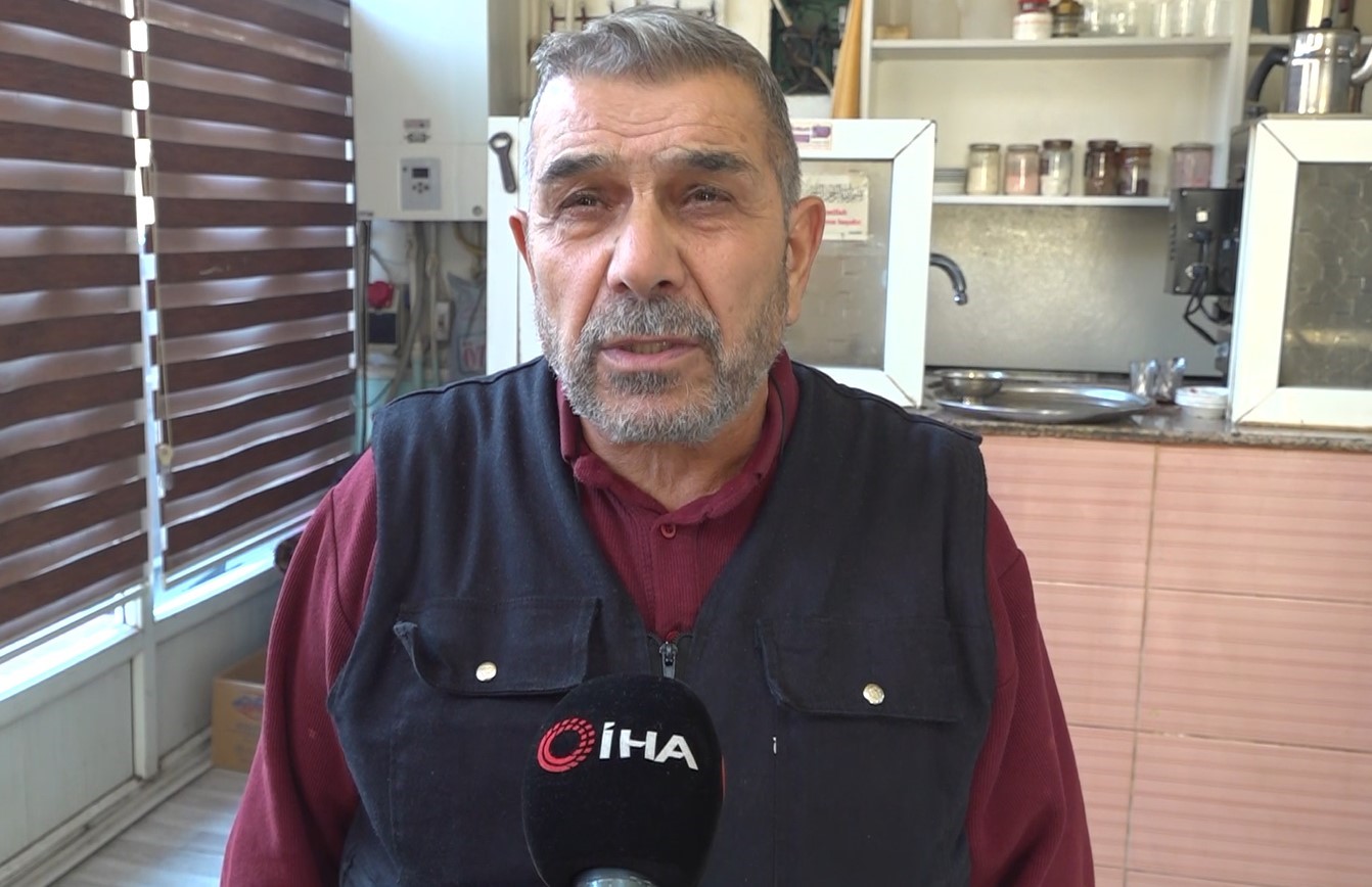 altin ve dovizlerini 3 aydir yaninda tasiyan adam gasp edildi 4 rMI9M8GU