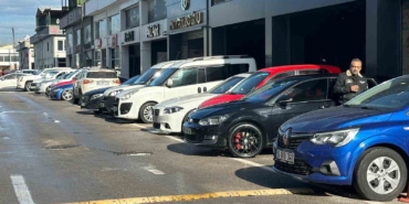 altin-ve-gumus-ikinci-el-otomobili-solladi-upqFM8dS.jpg