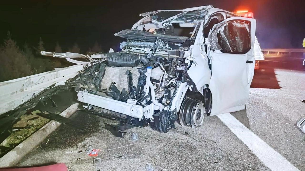 altin yuklu zirhli arac takla atti 11 kilo altin sirra kadem basti 0 vN9gSpCt