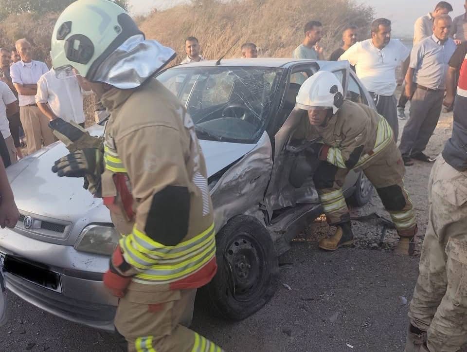 altinozunde trafik kazasinda 6 kisi yaralandi 0 wasIzTyE