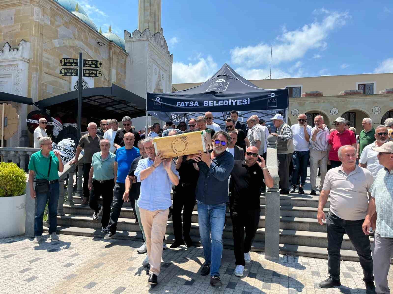 Altun Arıca son yolculuğuna uğurlandı 5 altun arica son yolculuguna ugurlandi 1 DerJbzbG