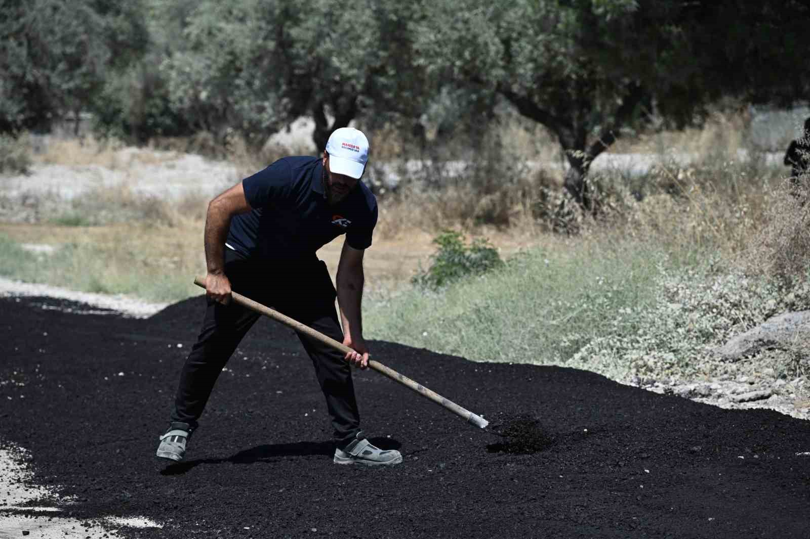altyapisi tamamlanan yollar asfaltlaniyor 2 5Z7m9Amf