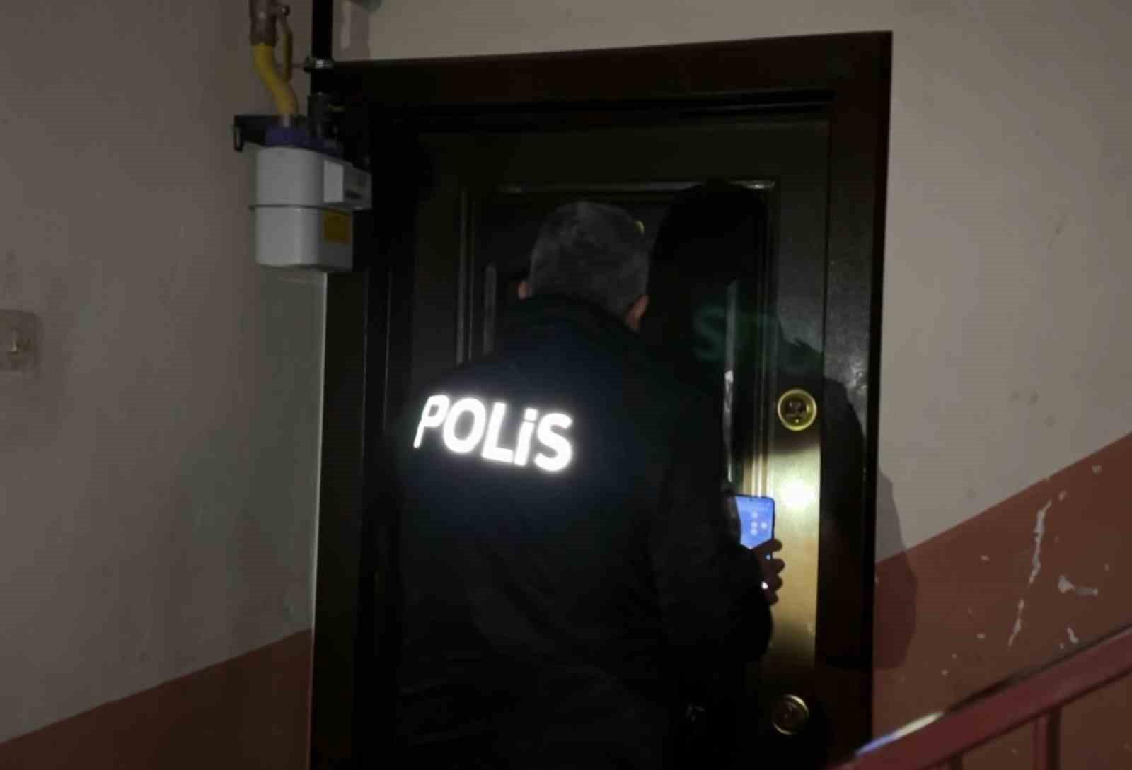 alzheimer anne oglunu unuttu sokakta kalan oglu icin ekipler seferber oldu 6 wAIuDG2O