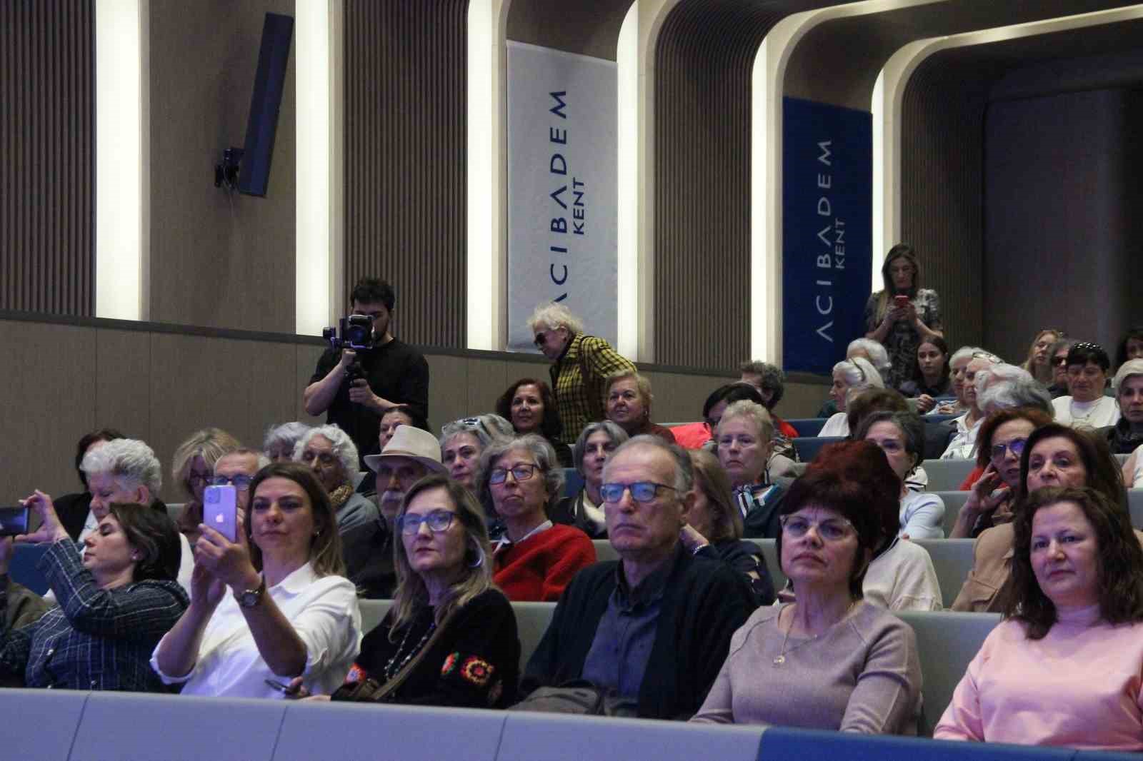 alzheimer hastalarinin ucte ikisini kadinlar olusturuyor 6 mpuwpmay