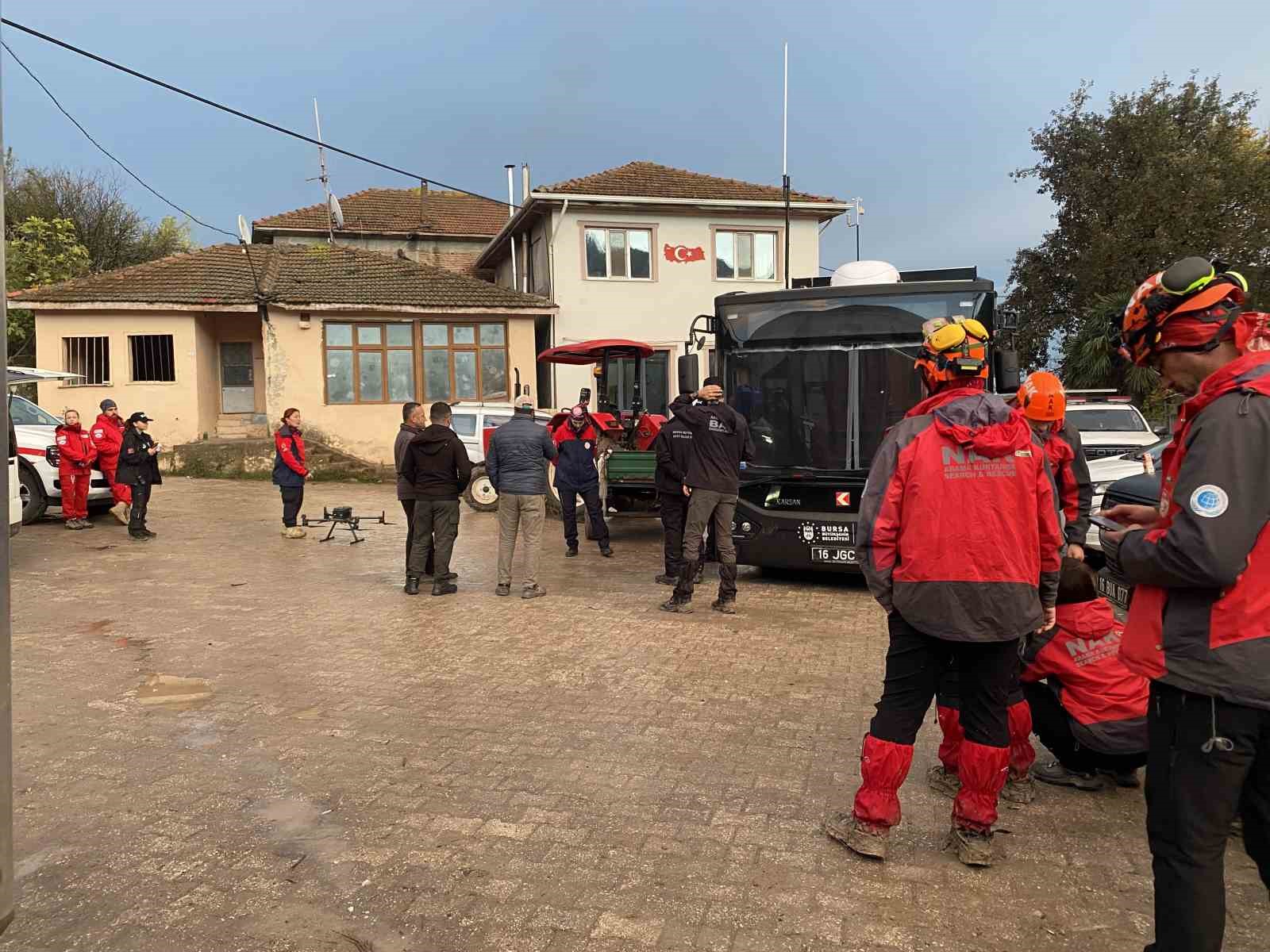alzheimer hastasi yasli adami arama calismalari gece de devam ediyor 5 mipWHeZh