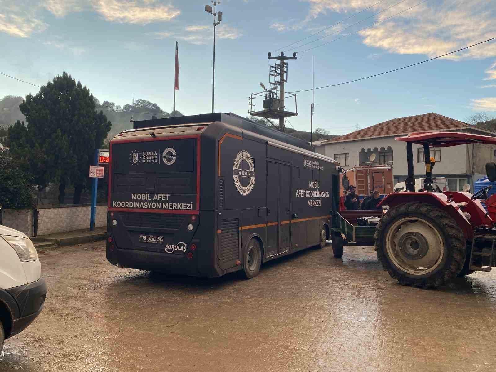 alzheimer hastasi yasli adami arama calismalari gece de devam ediyor 6 OmqscUW9