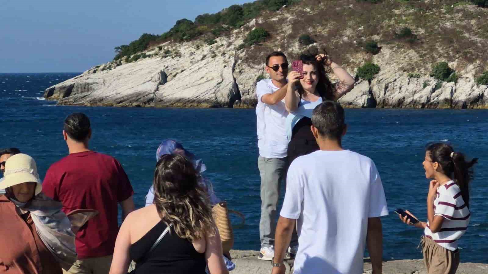 Amasra 3 günde nüfusunun 16 katı ziyaretçiyi ağırladı 5 amasra 3 gunde nufusunun 16 kati ziyaretciyi agirladi 1 fDFNh56F