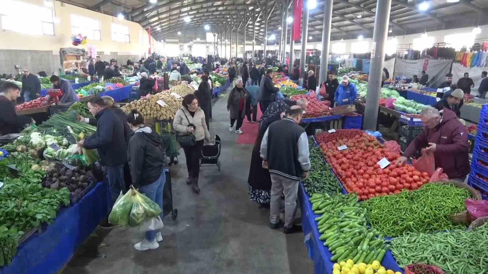 amasya pazarinda soganin kilosu 7 aydir 10 tl 6 jSme9N8E