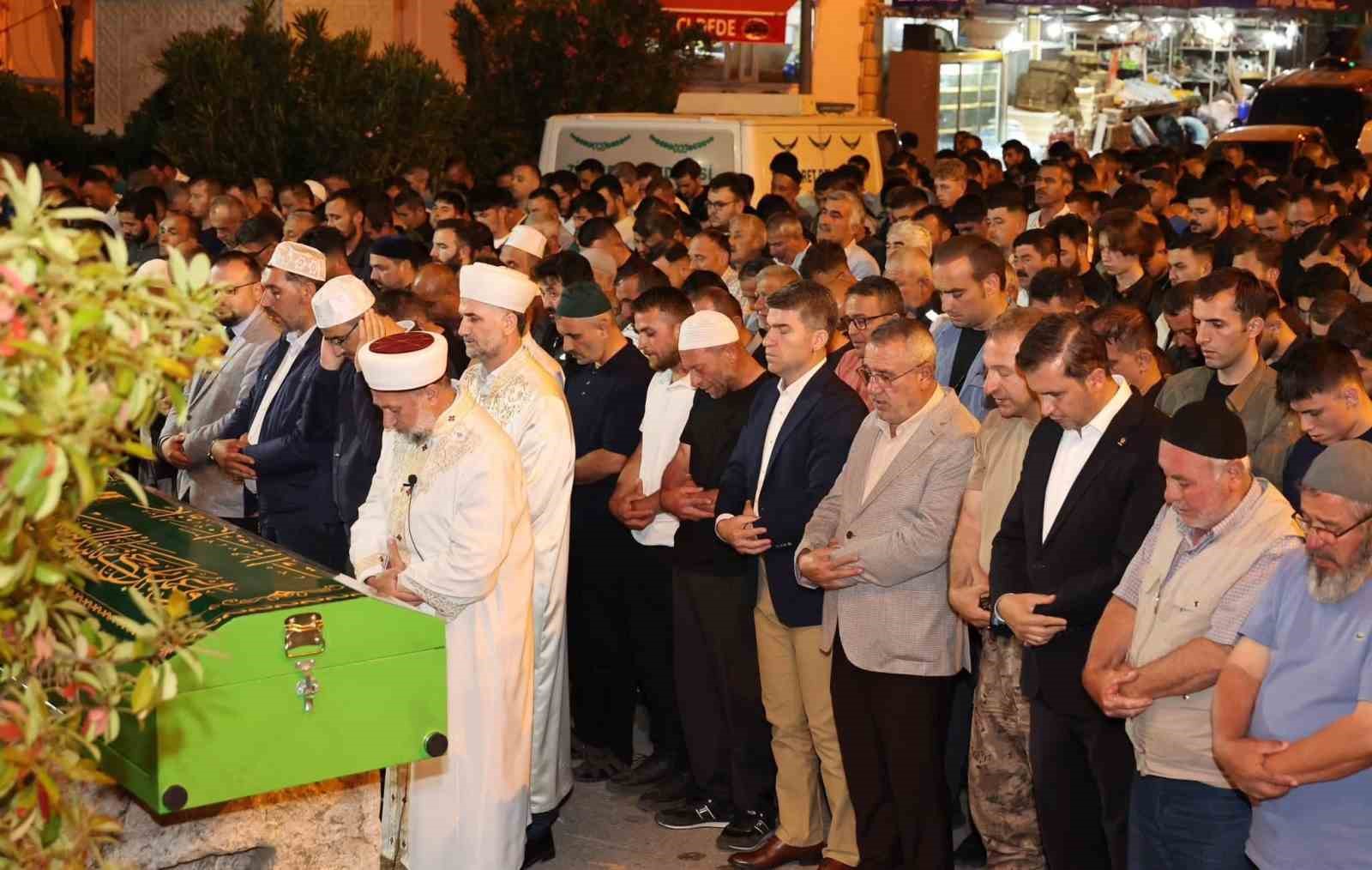 Amasya’da 19 yaşındaki gencin organları 6 hastaya umut oldu 15 amasyada 19 yasindaki gencin organlari 6 hastaya umut oldu 11 iRHOK2aW